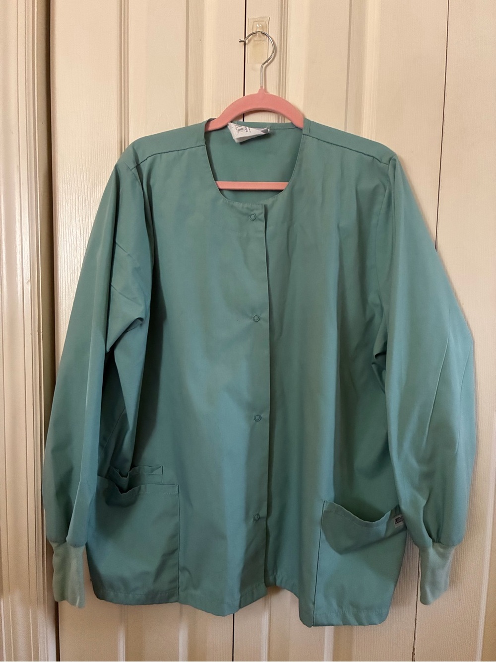 Women’s scrub jacket light green long sleeve snap front solid green scrub jacket